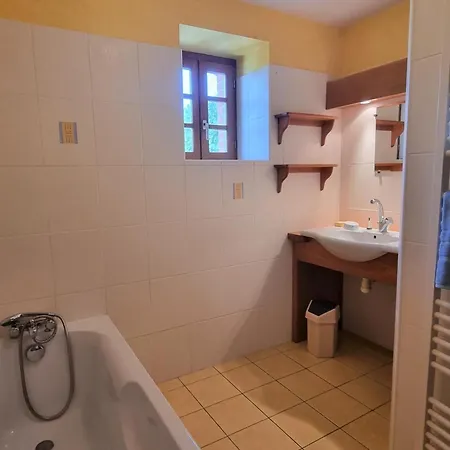 Gîte élégant avec piscine privée, 4 chambres à Saint-Sixte - FR-1-496-328 Сasa de vacaciones *