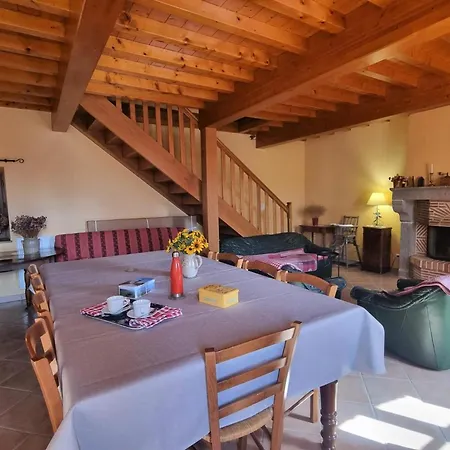 Gîte élégant avec piscine privée, 4 chambres à Saint-Sixte - FR-1-496-328 *